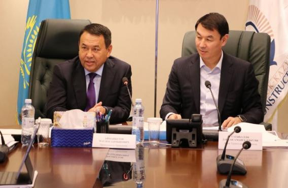 How is the national project "Comfortable School" being implemented in Turkestan Oblast?