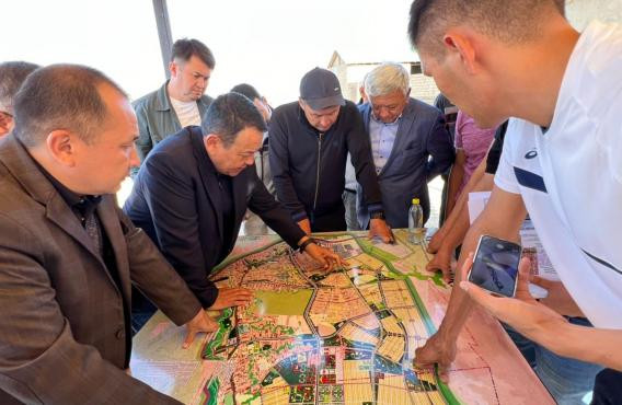 Problems requiring immediate solutions: Maulen Aimanbetov on a working visit to Turkestan region